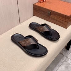 Louis Vuitton Slippers